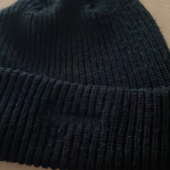 Supreme Loose Gauge Black Beanie - Picture 5 of 5